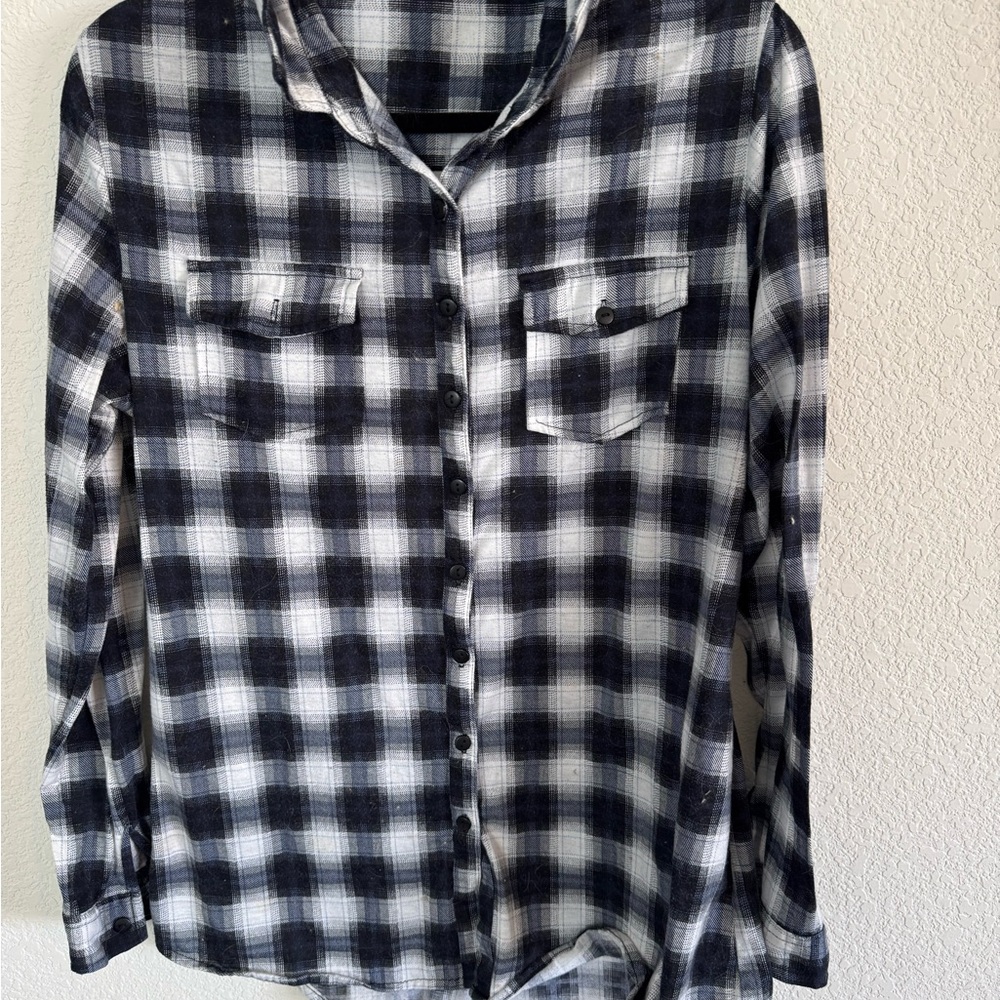Eden & Olivia Blue and Gray Long Sleeve Button Down Shirt